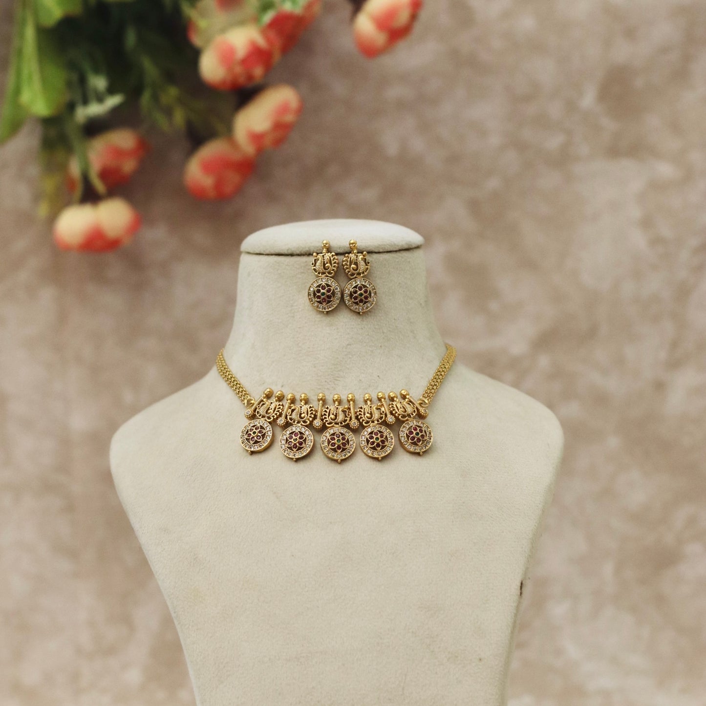 Nivi Necklace/Choker Set