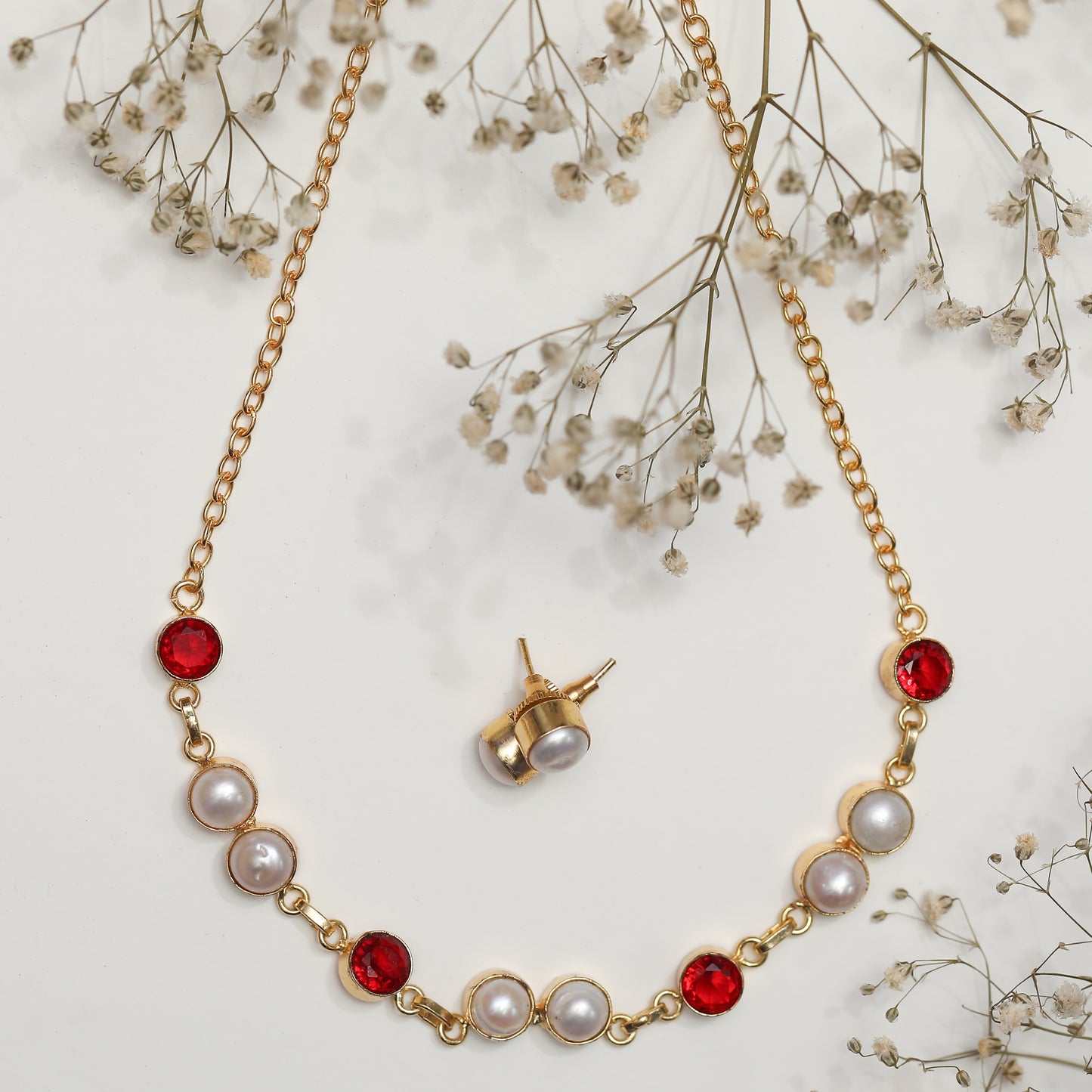 Quinn Pearl and Glossy Stone Necklace