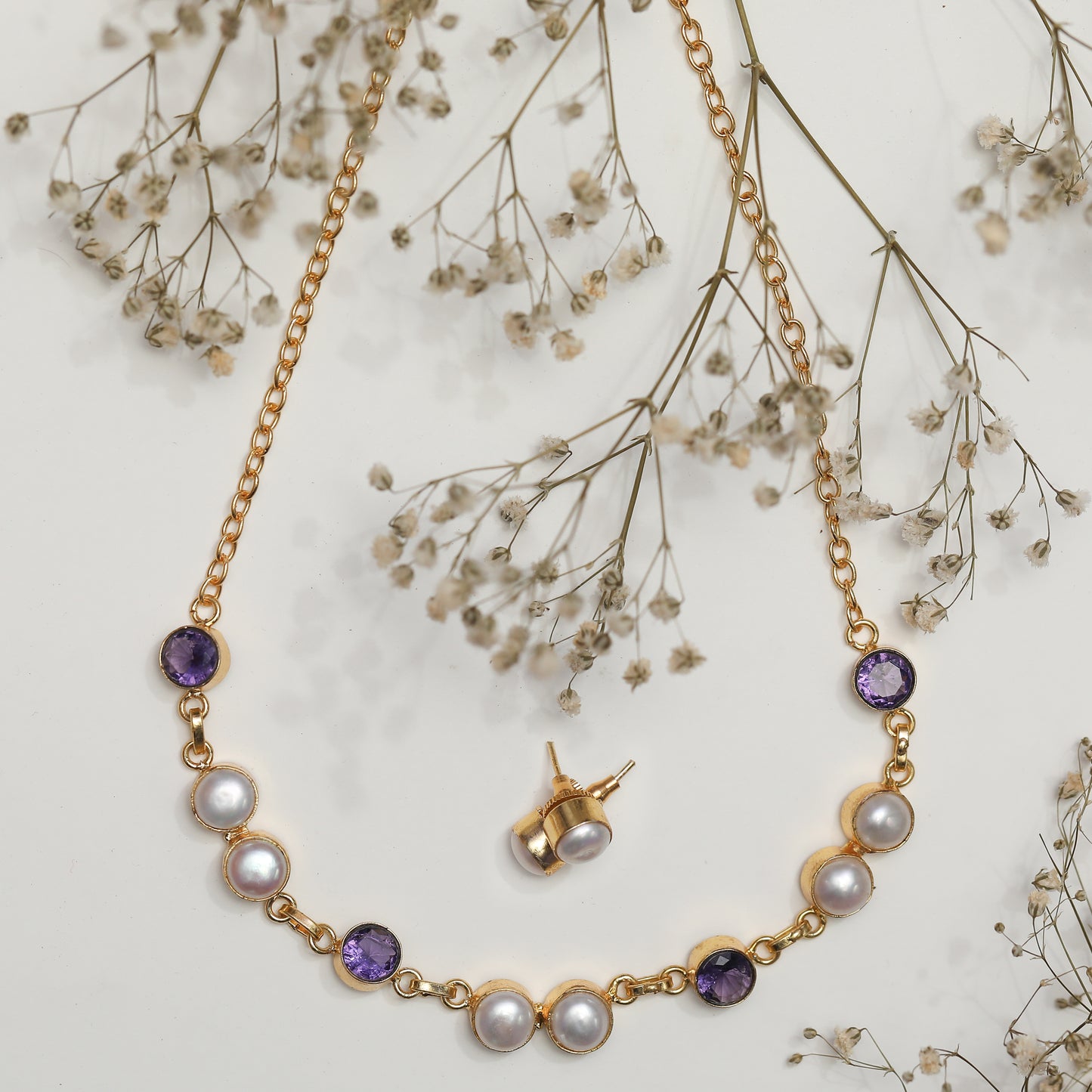 Quinn Pearl and Glossy Stone Necklace