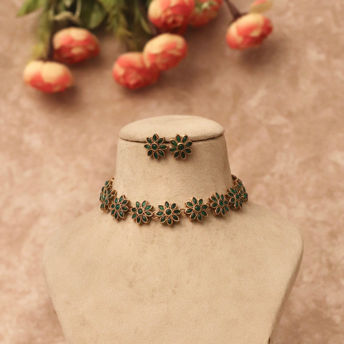 Riyana Necklace Set