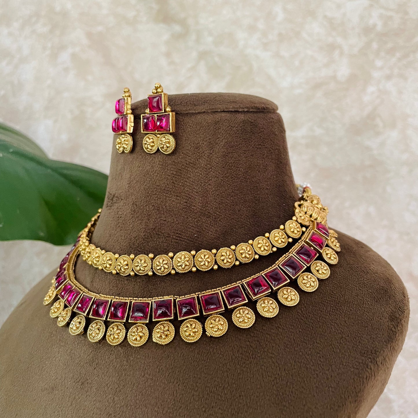 Aadrika Necklace with Earring set
