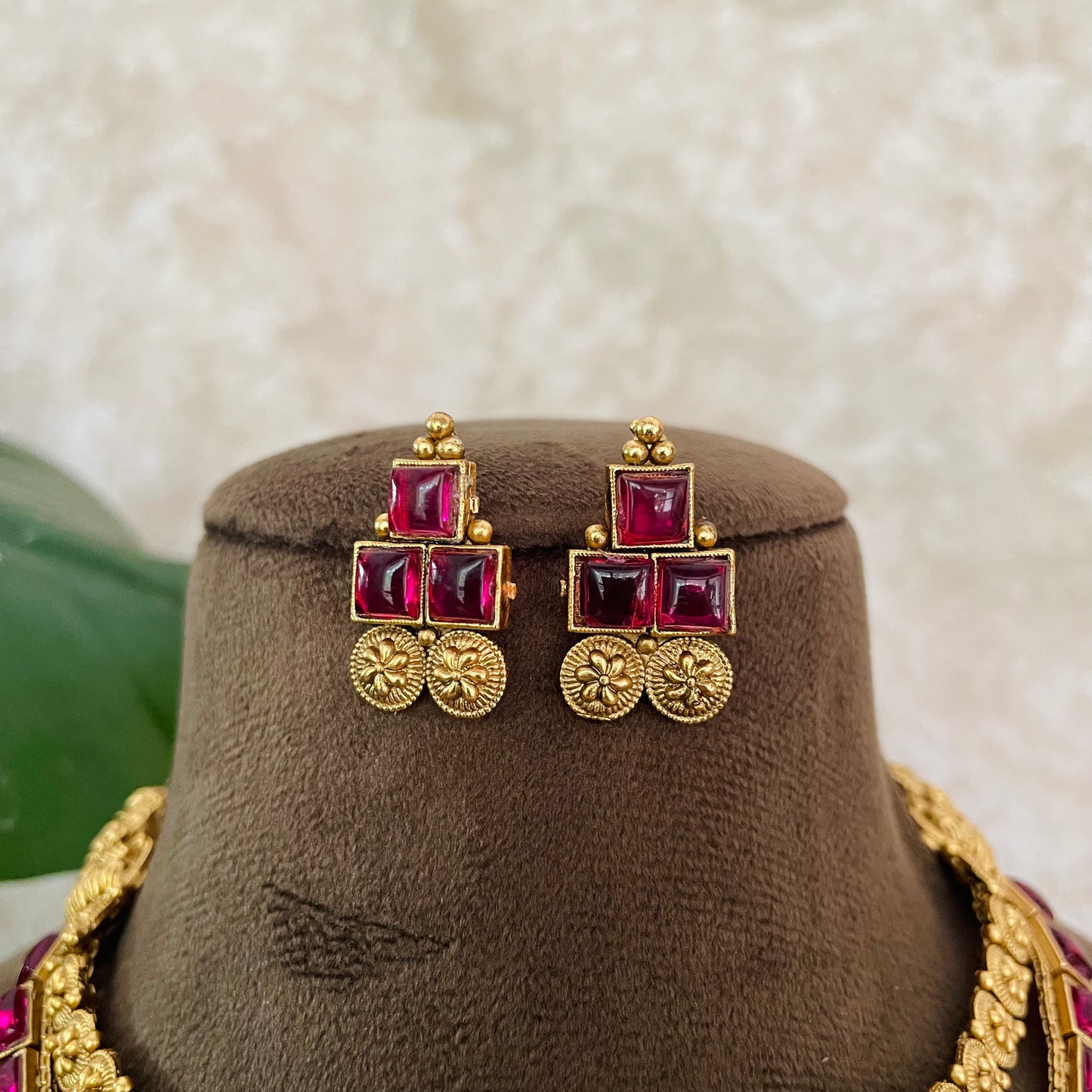 Aadrika Necklace with Earring set