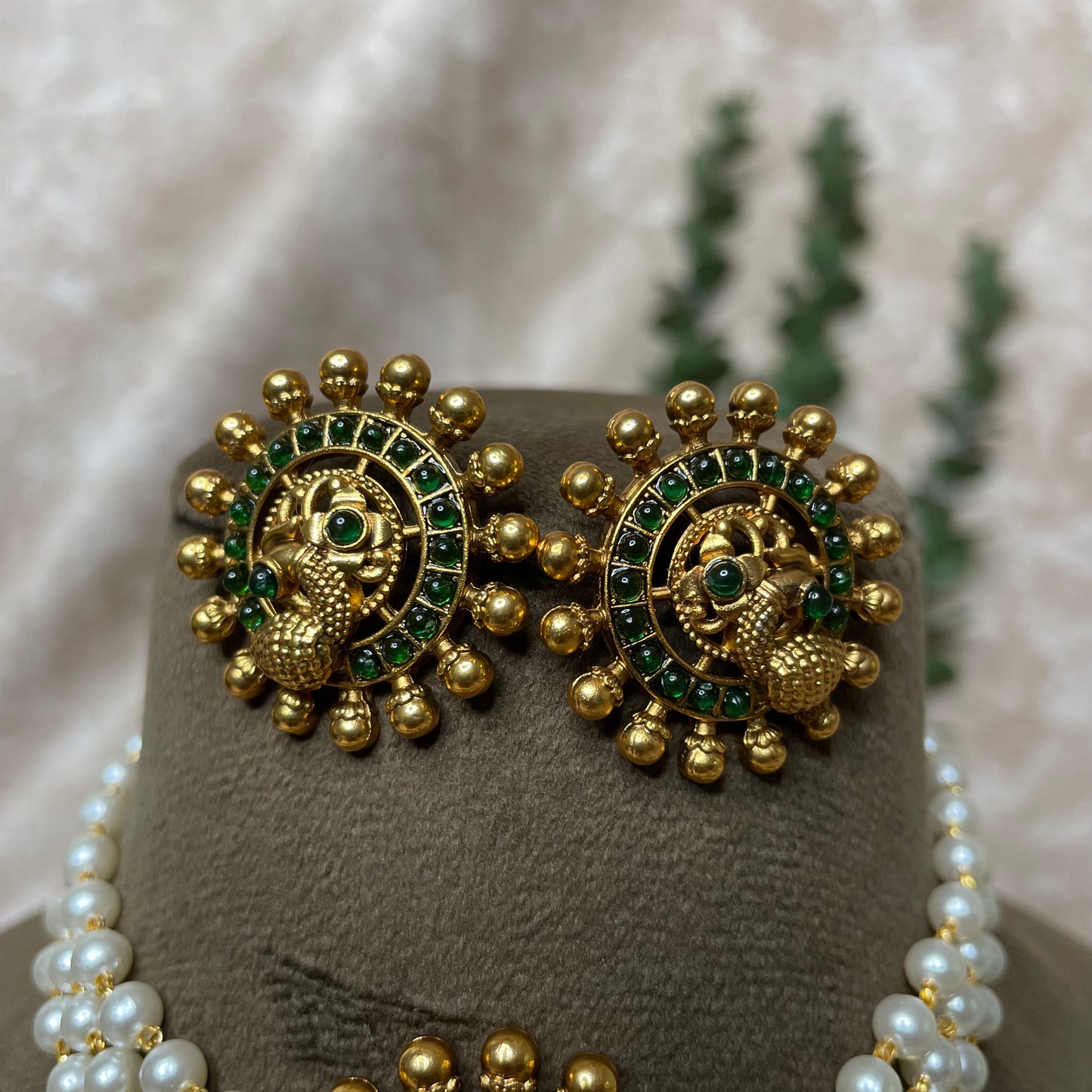 Kanmani Pearl Necklace/Choker Set