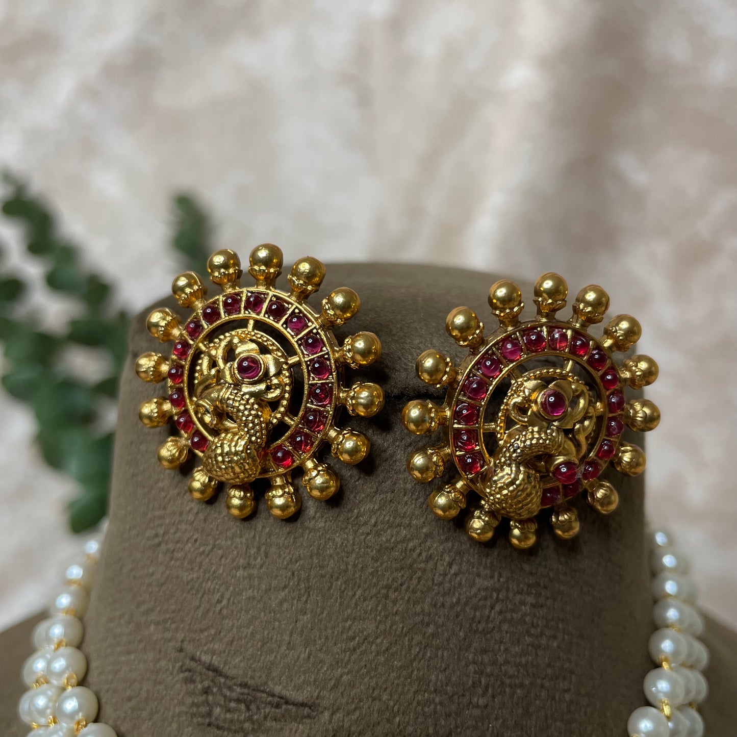 Bhavana Pearl Necklace/Choker Set