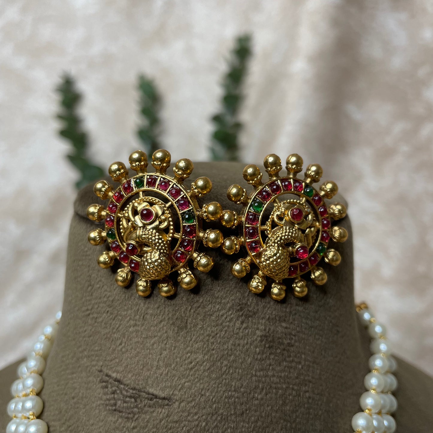 Ishana gold bead Necklace/Choker Set