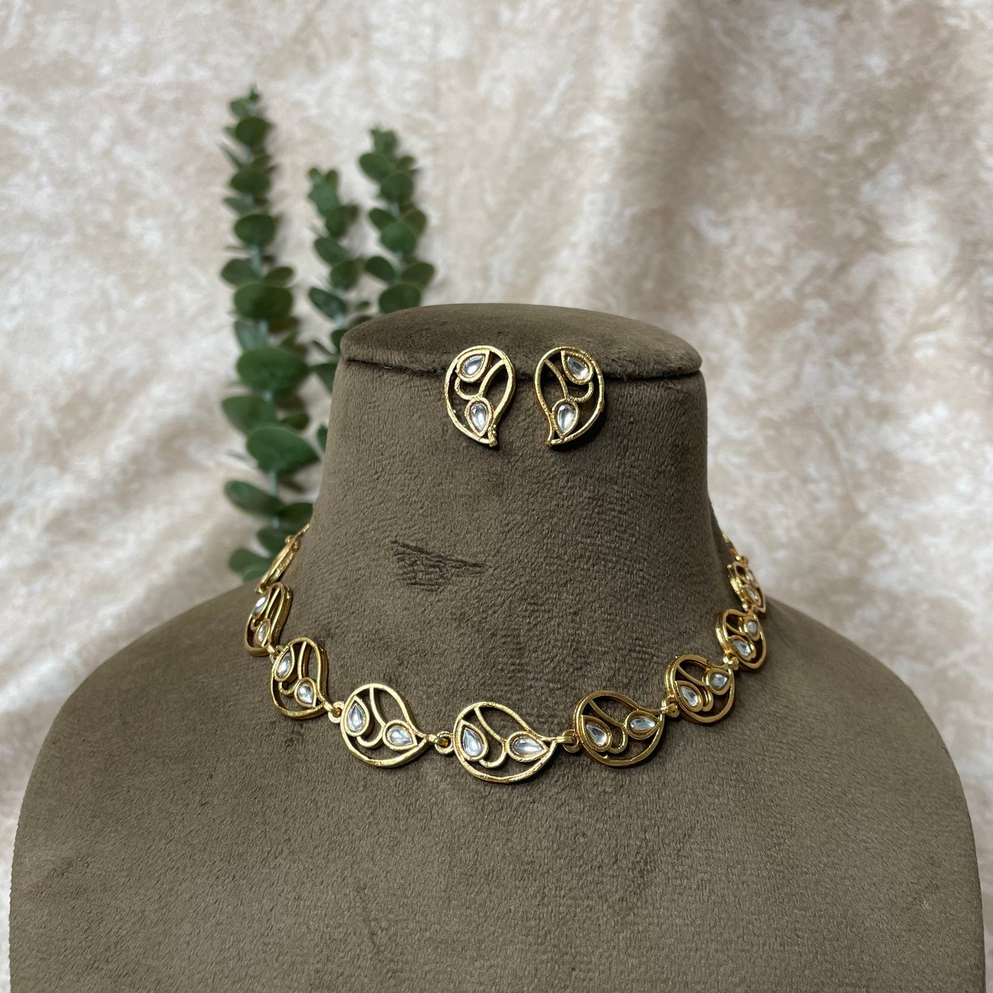 Monisha Necklace Set