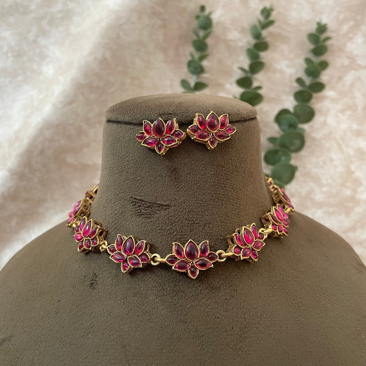 Mithra Necklace set