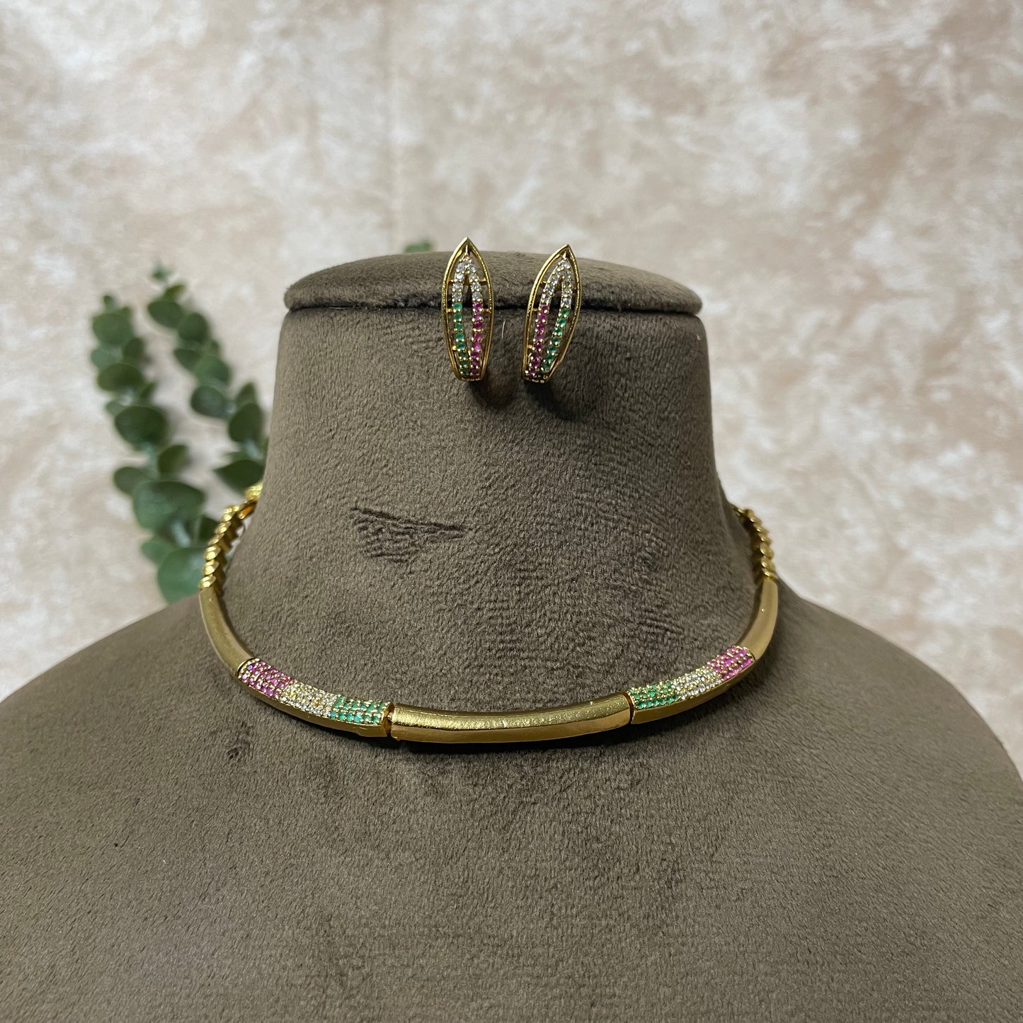 Amora Necklace Set