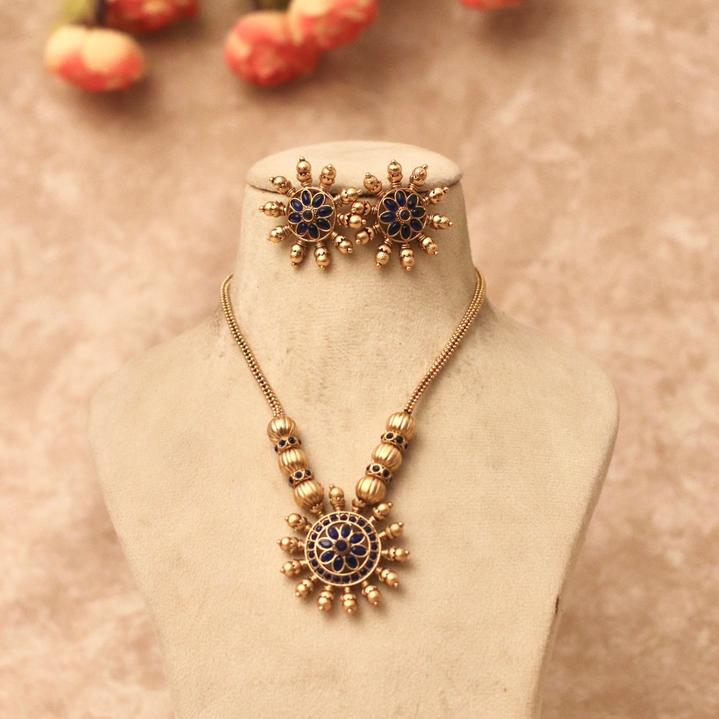 Shylu Necklace Set