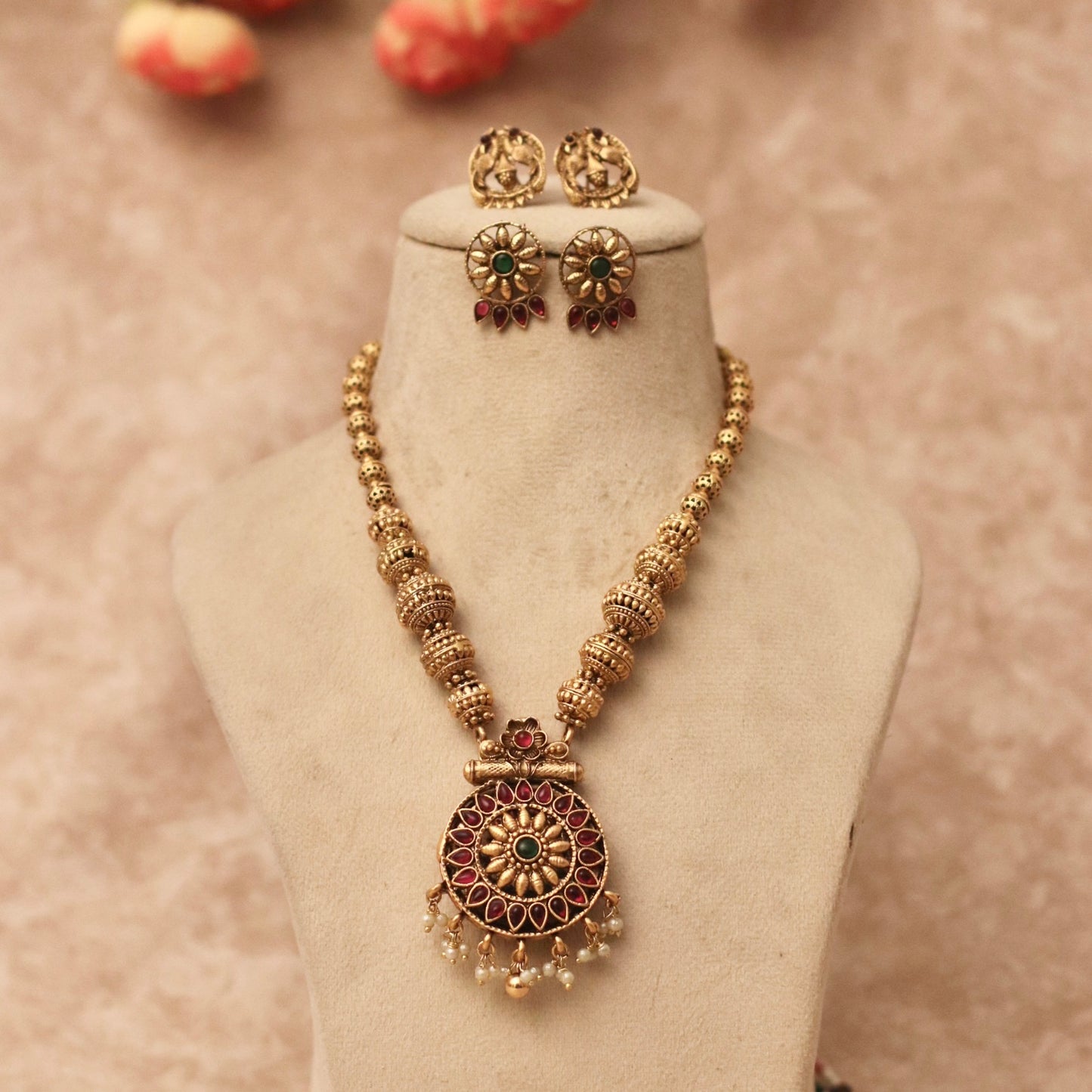 Reversible Necklace Set