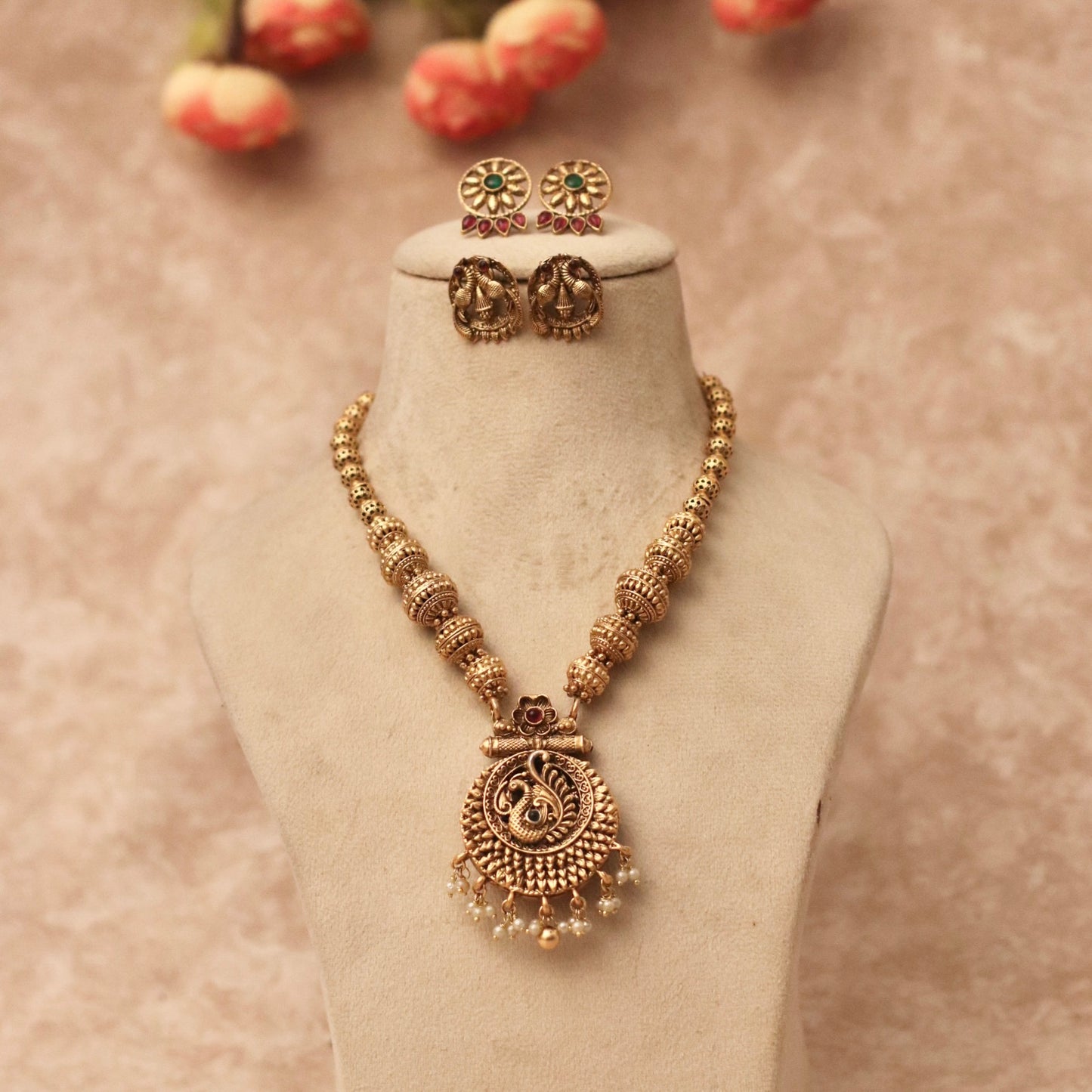 Reversible Necklace Set