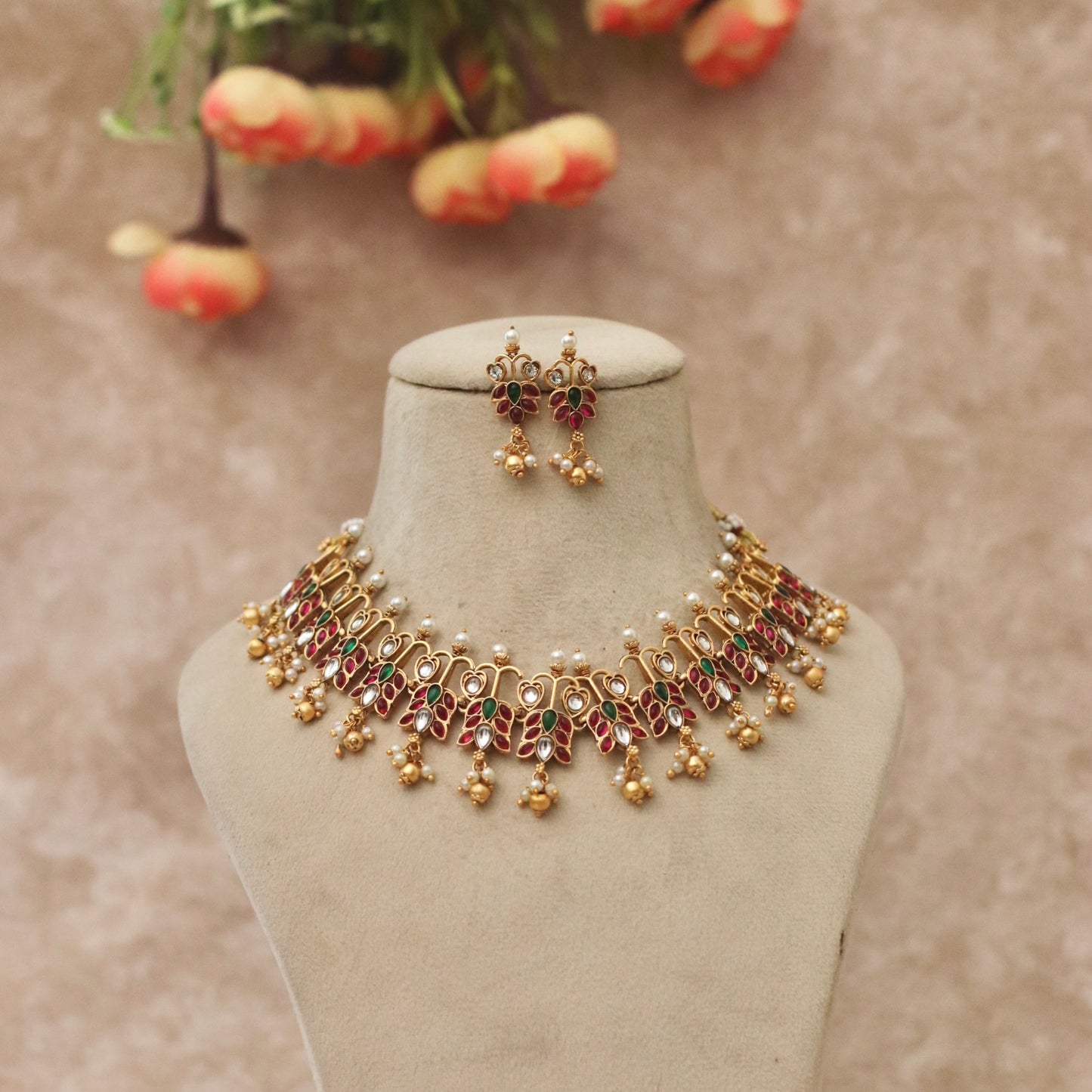 Rithu Necklace Set