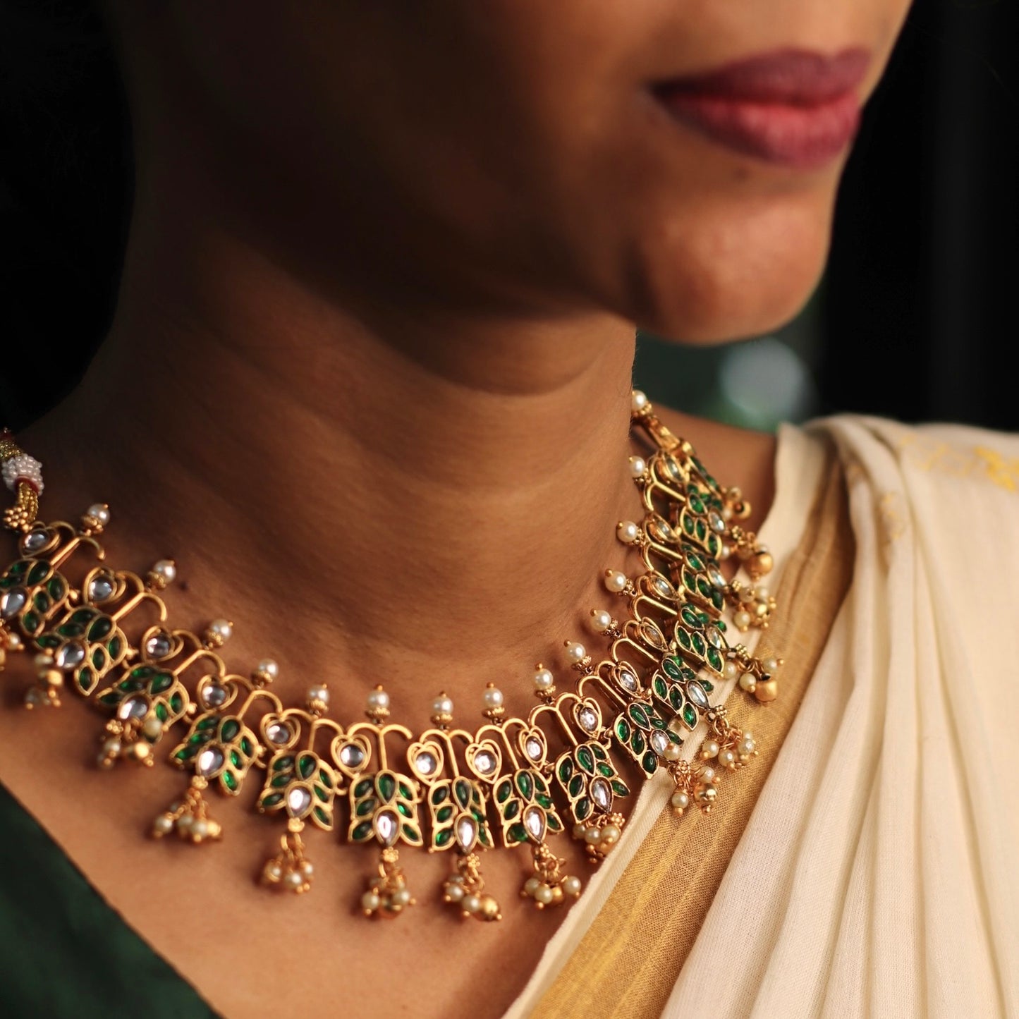 Avya Stone Necklace Set