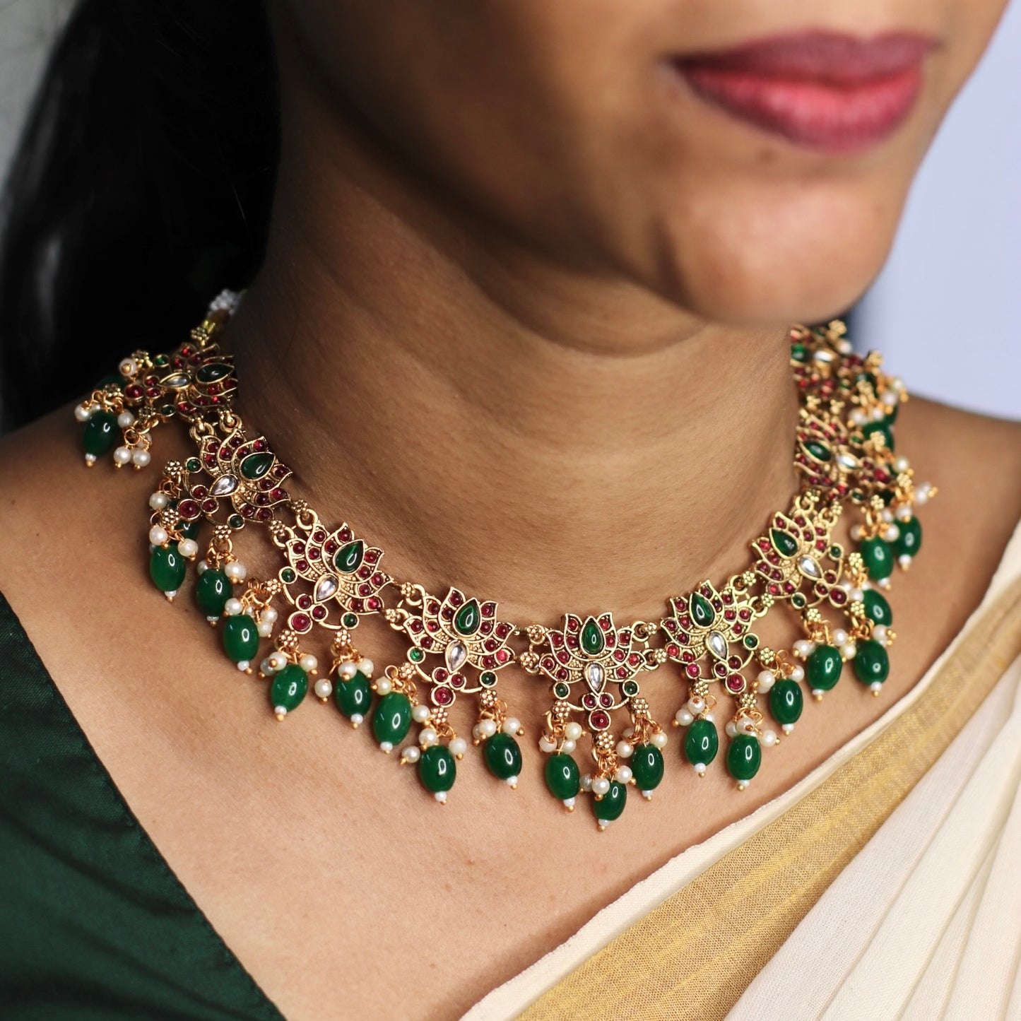 Stefila Necklace Set