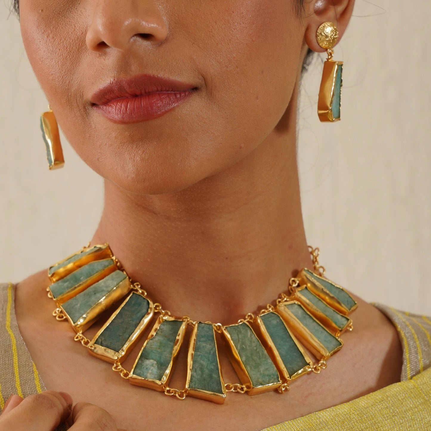 Harumi Blue Raw Stone Neckpiece with Earring