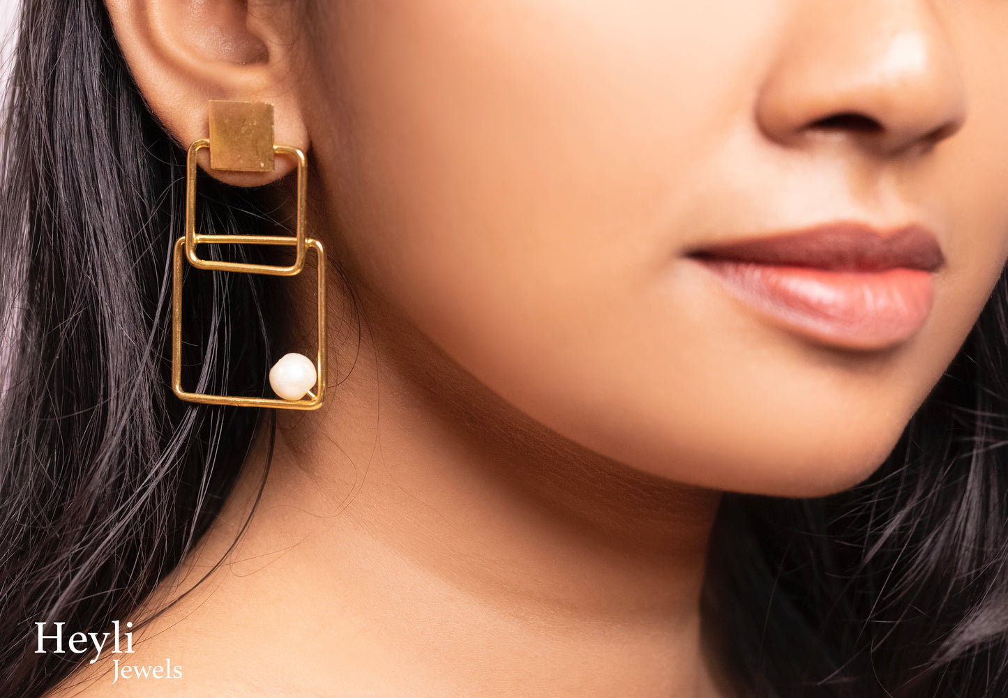 Double Square With Pearl Earring