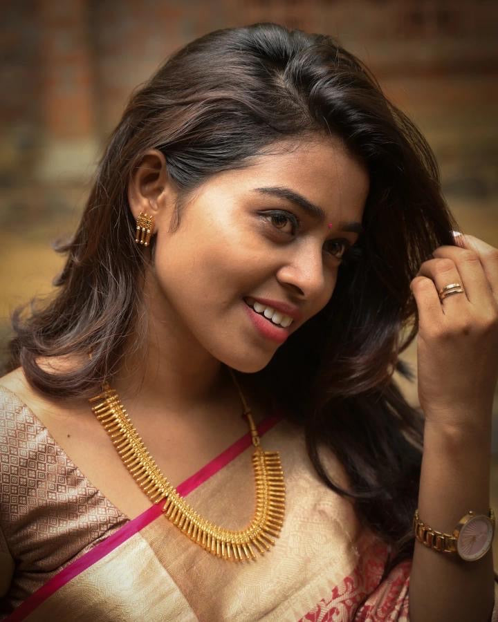 Sivanjali Necklace with Stud