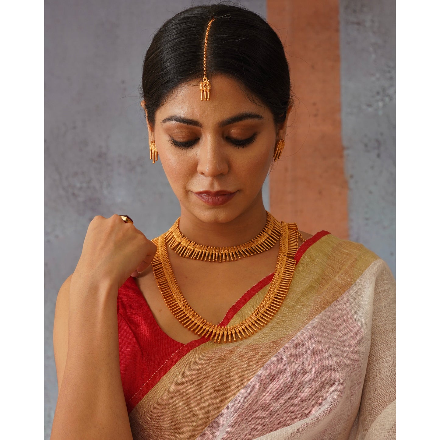 Arunthavi Haram and necklace set