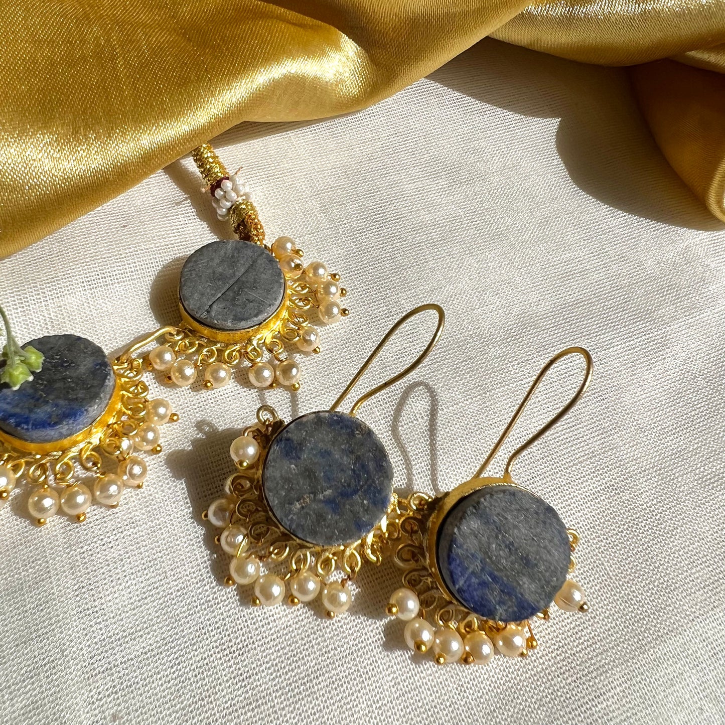 ZANA Round stone with beads Necklace