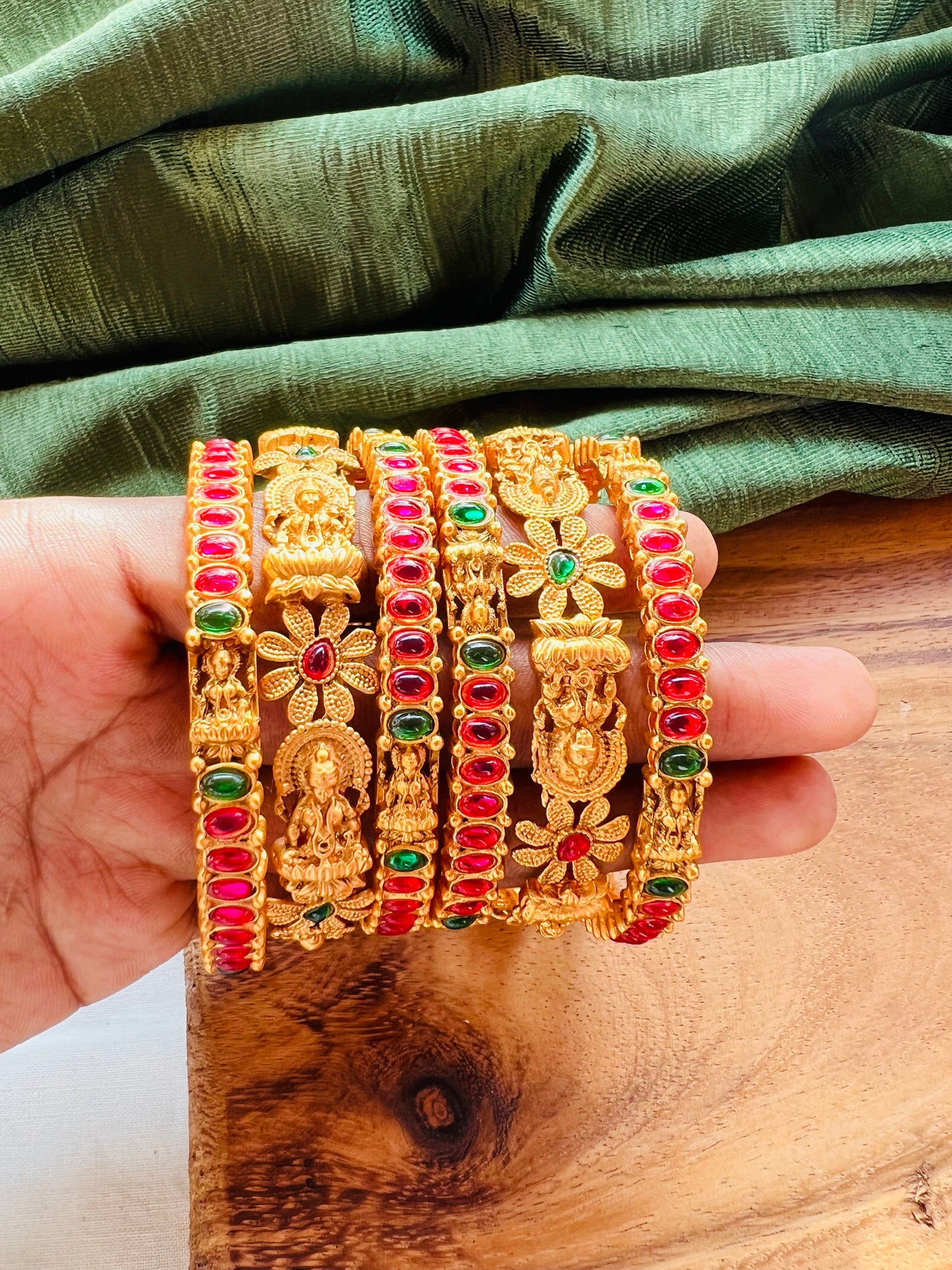 Yalini Traditional Bangles