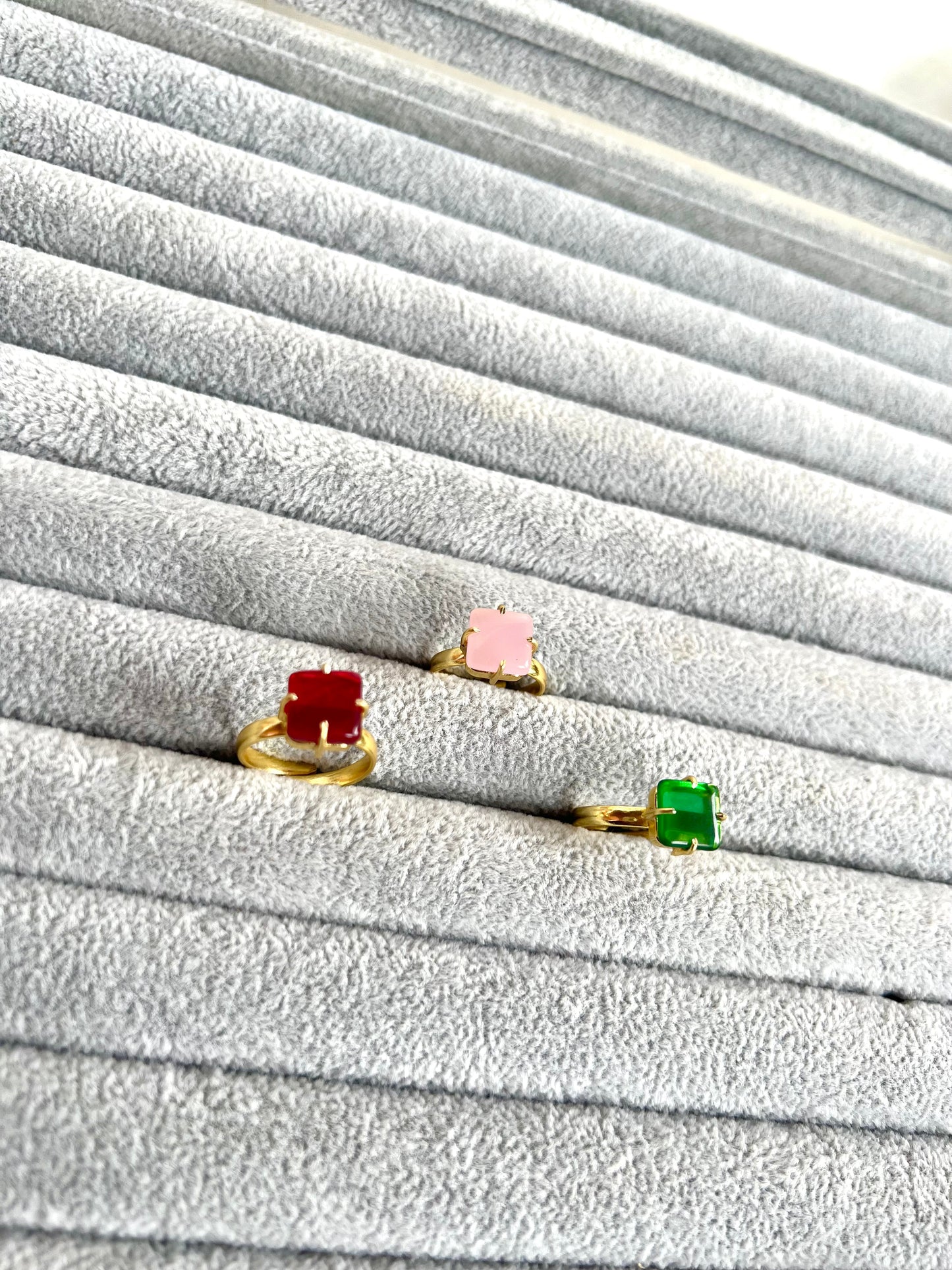 Green stone ring