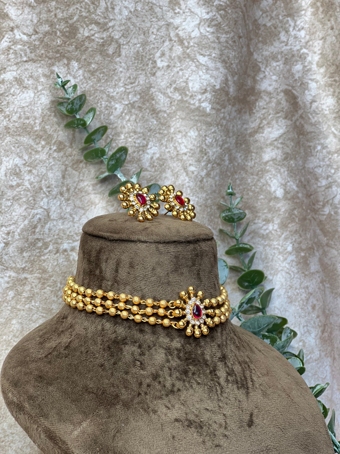 Traditional stone Choker set