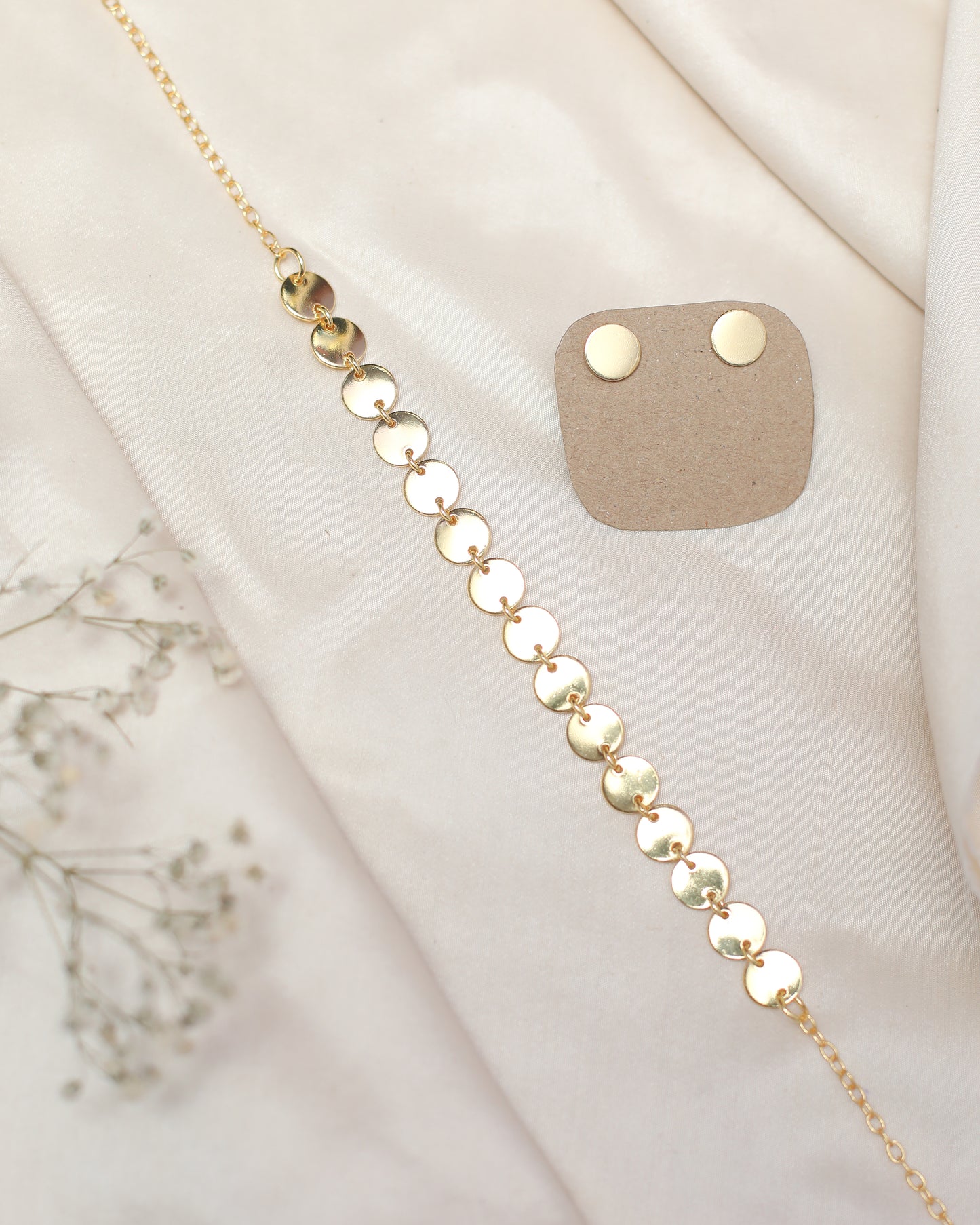 Liya Necklace with stud