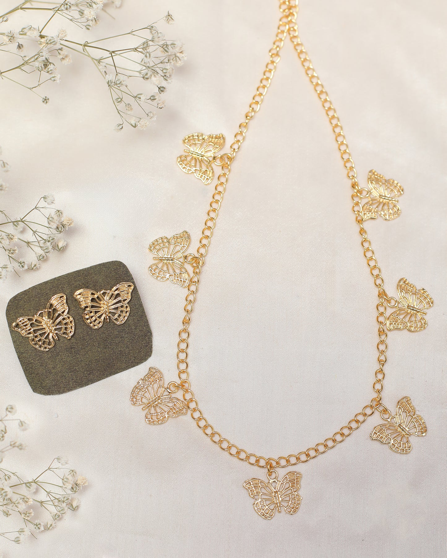 Butterfly necklace with stud