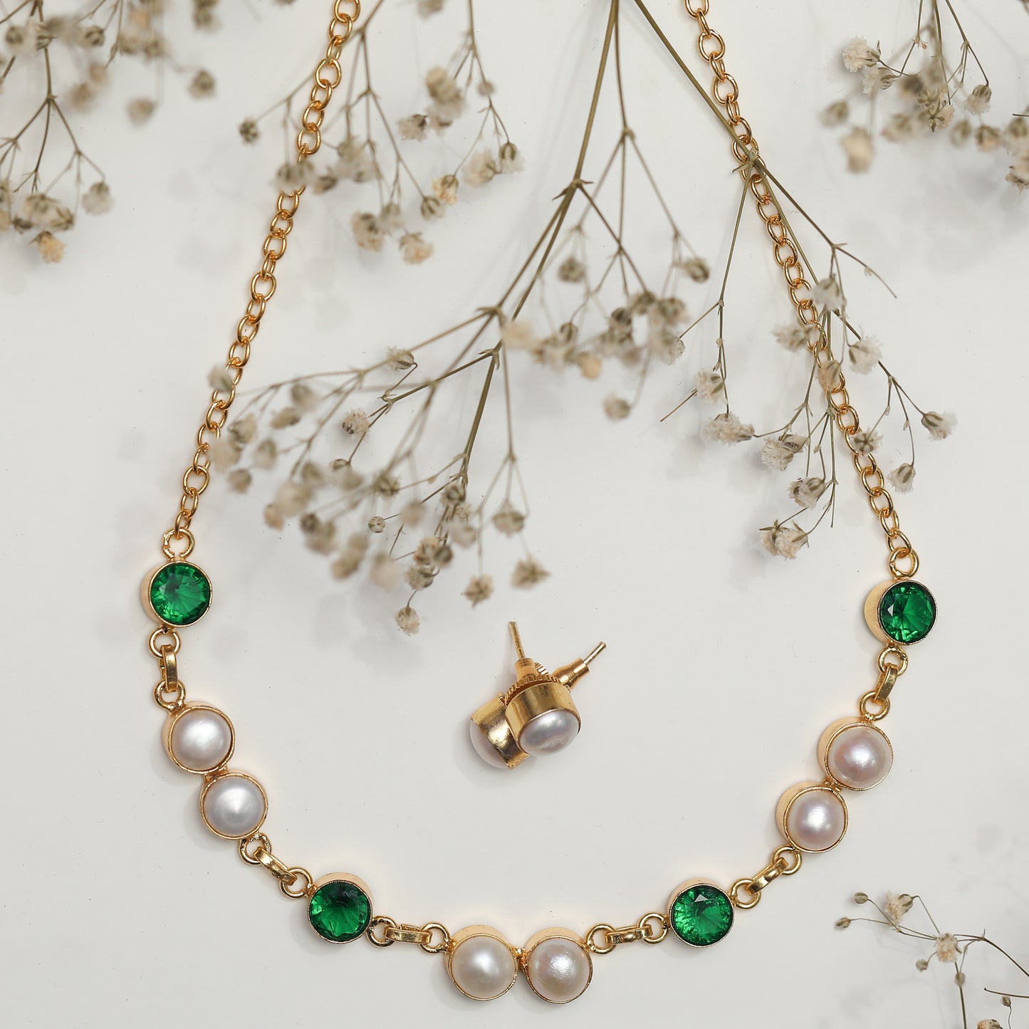 Quinn Pearl and Glossy Stone Necklace