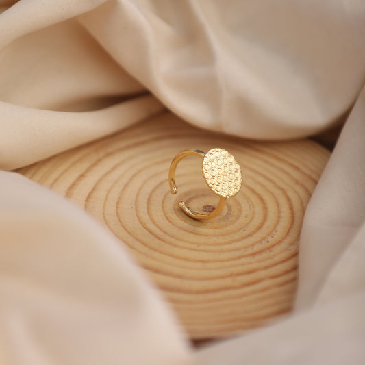 Round Gold Ring
