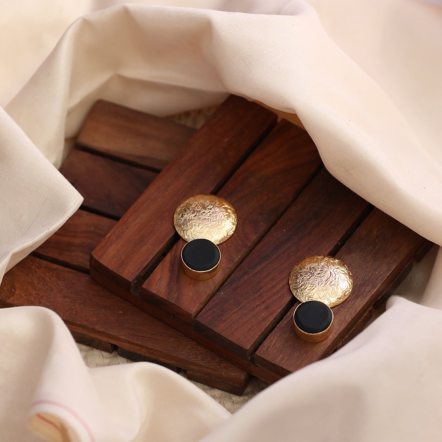 Neah stone earring