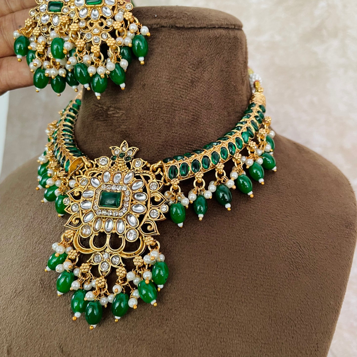 Zoya Necklace Set