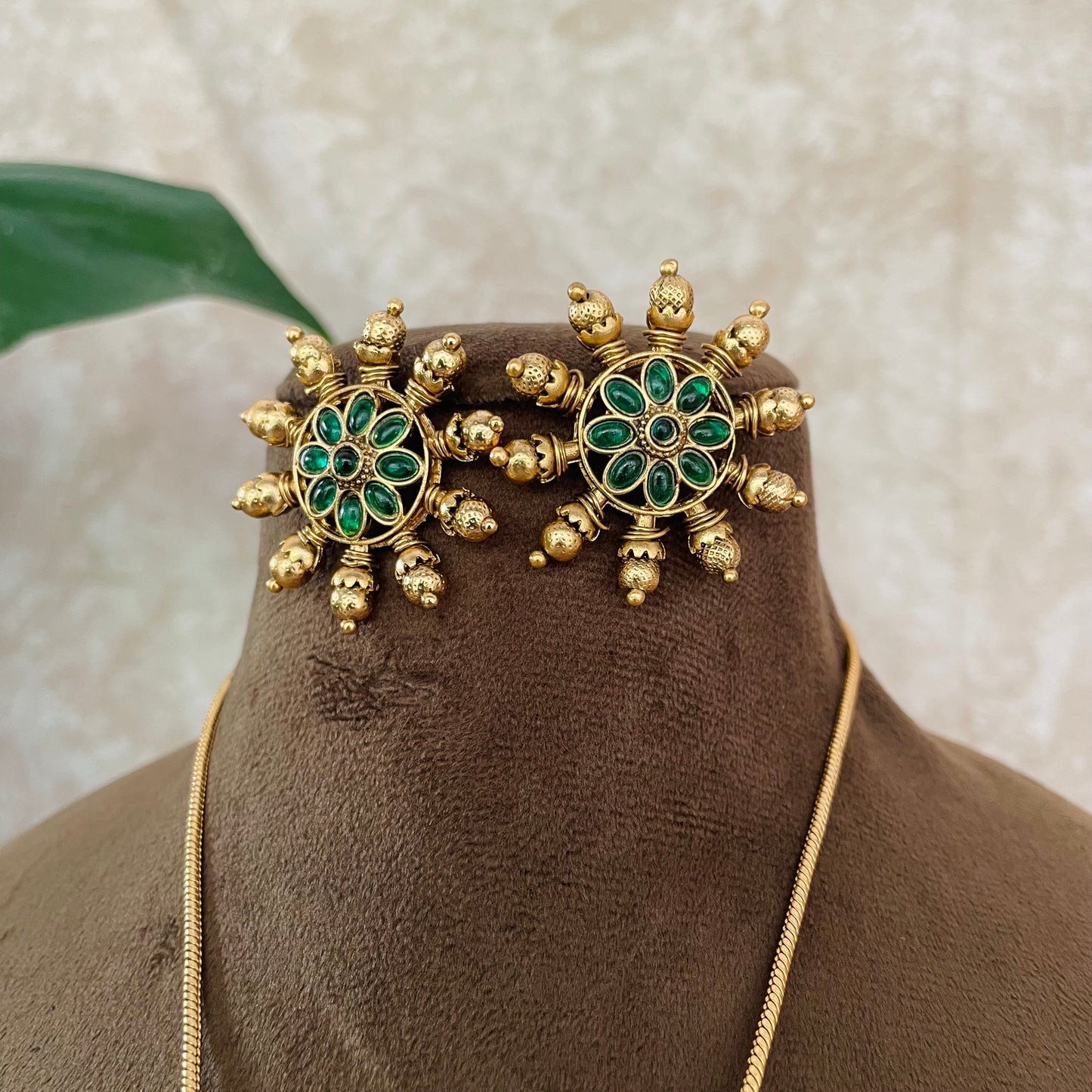 Edha Necklace Set