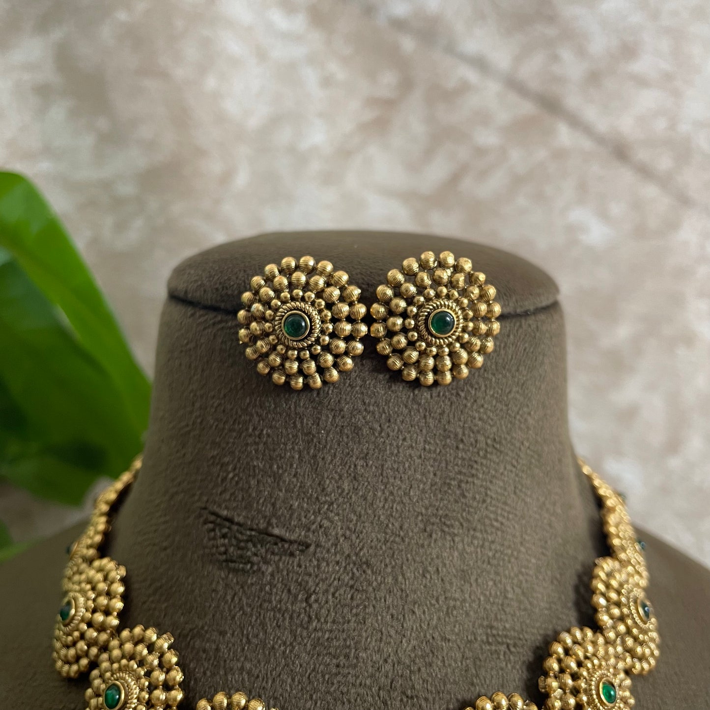 Vihansha Necklace Set