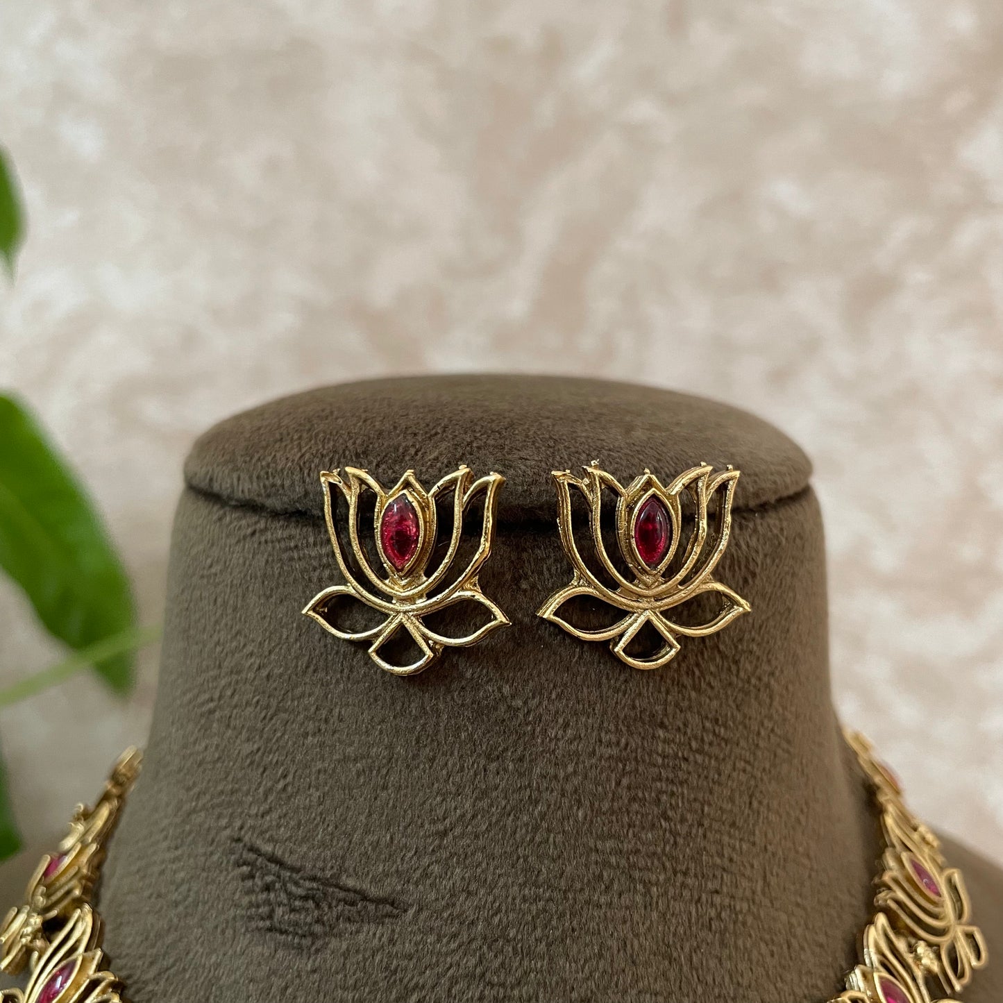 Reethu Necklace Set