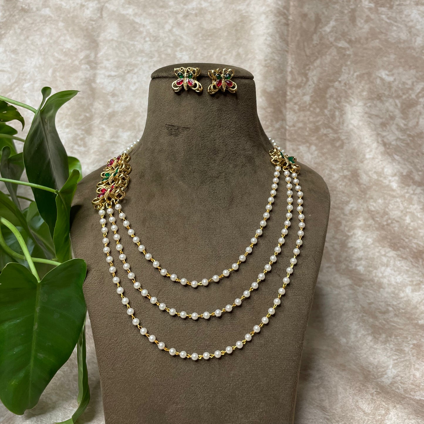Thanshi pearl Long Haram With Earring