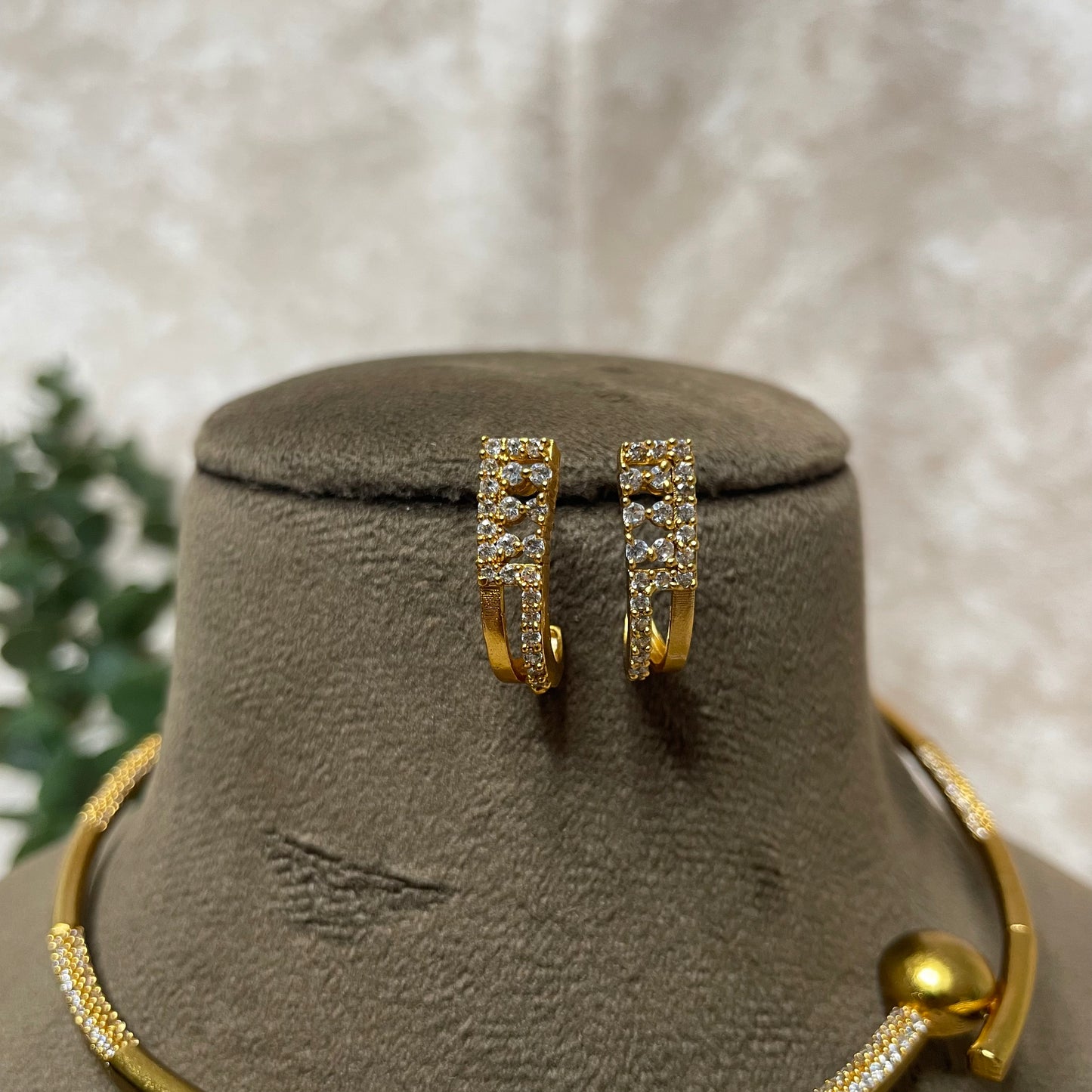 Dharanii Necklace Set