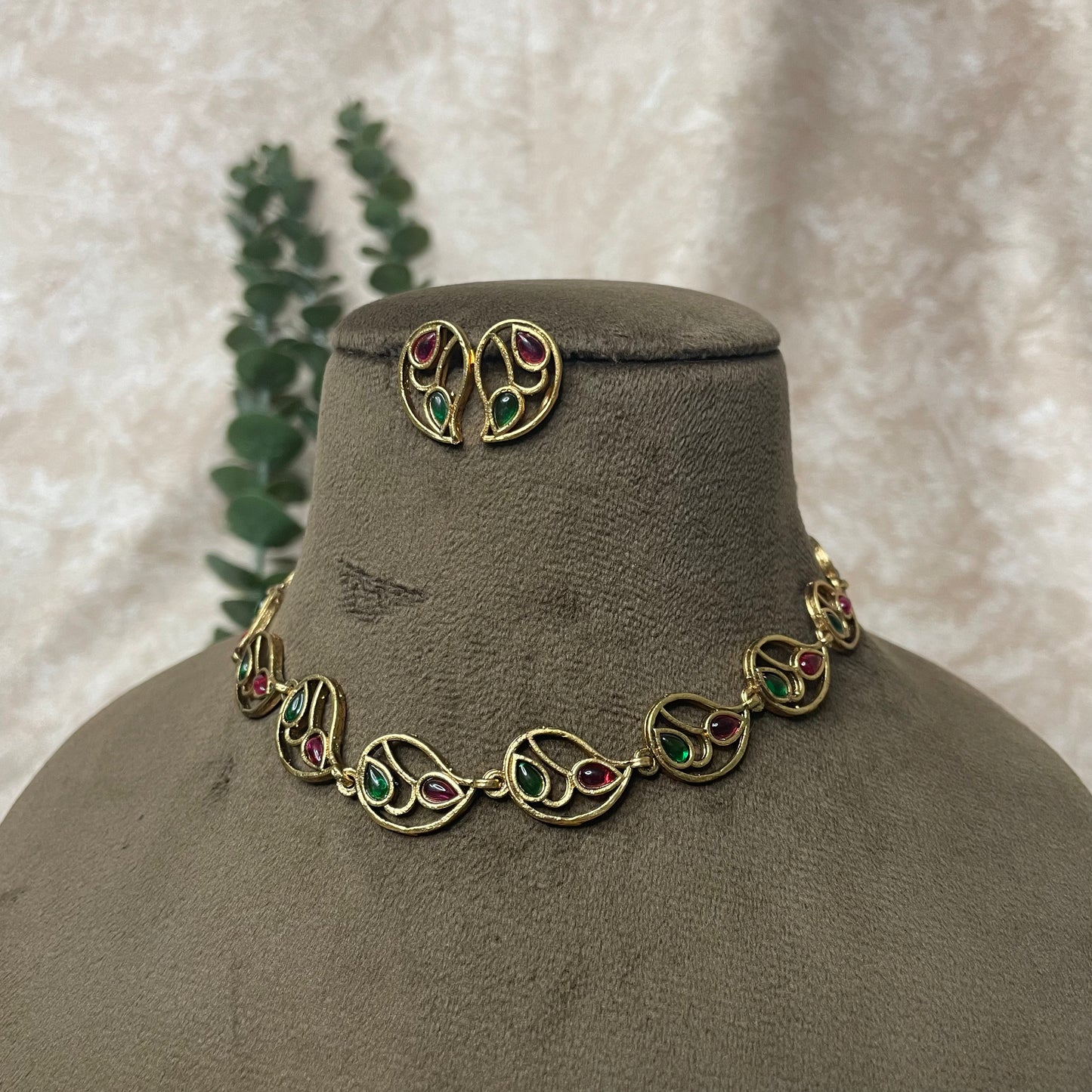 Akshaya Necklace Set