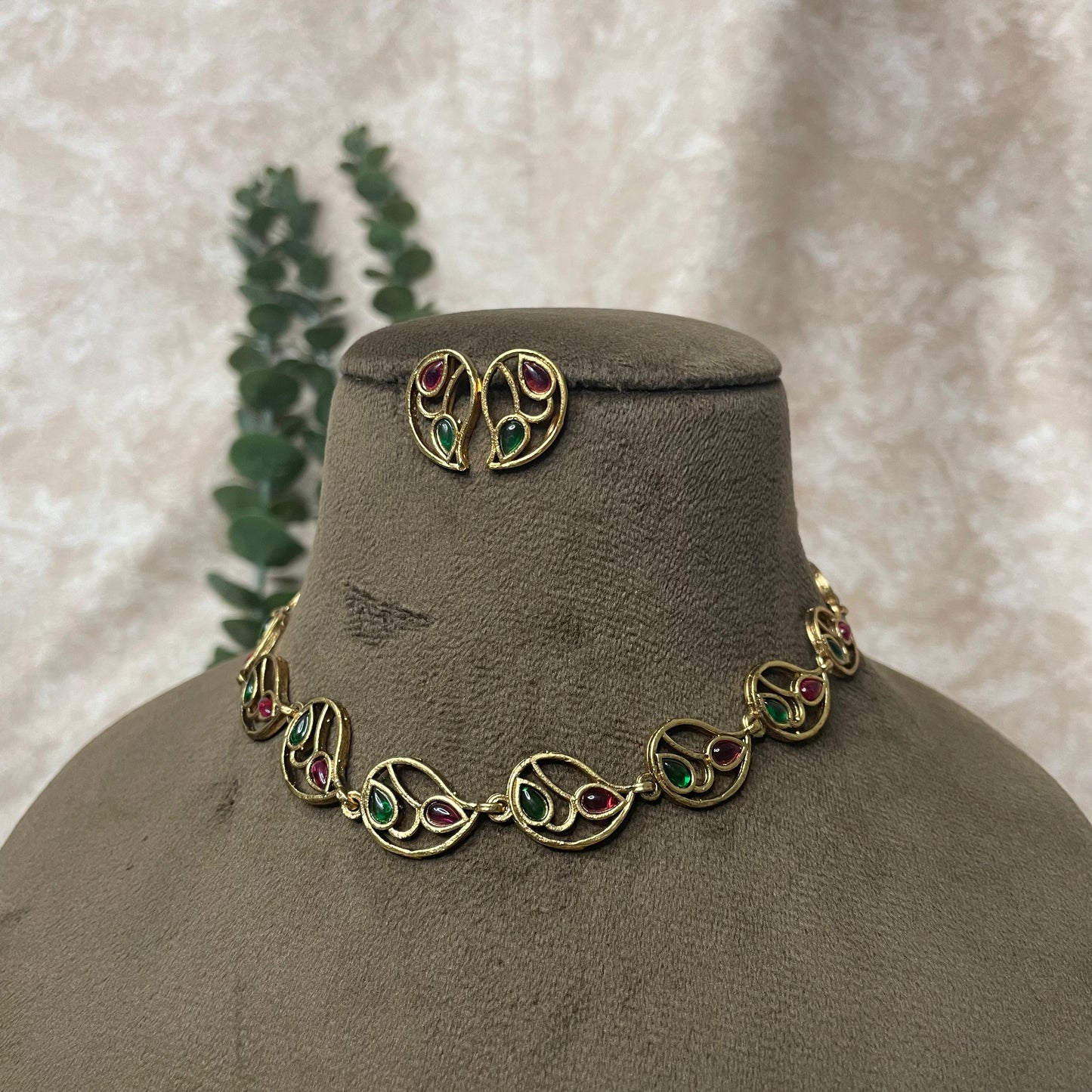 Akshaya Necklace Set