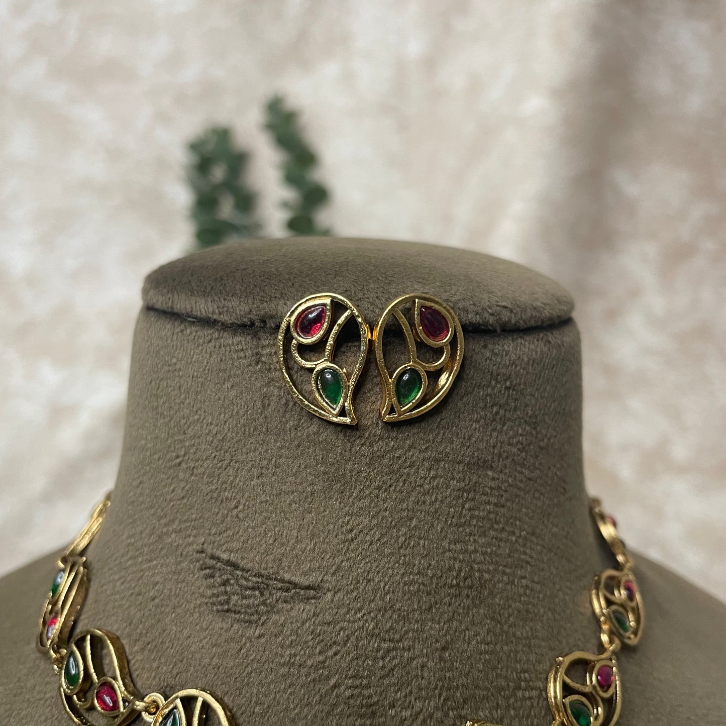 Akshaya Necklace Set