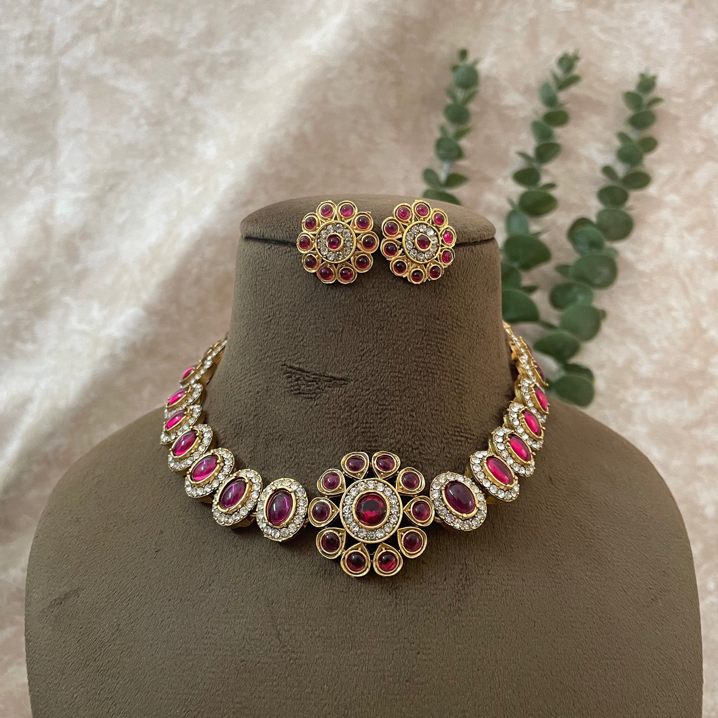 Bershi Necklace Set