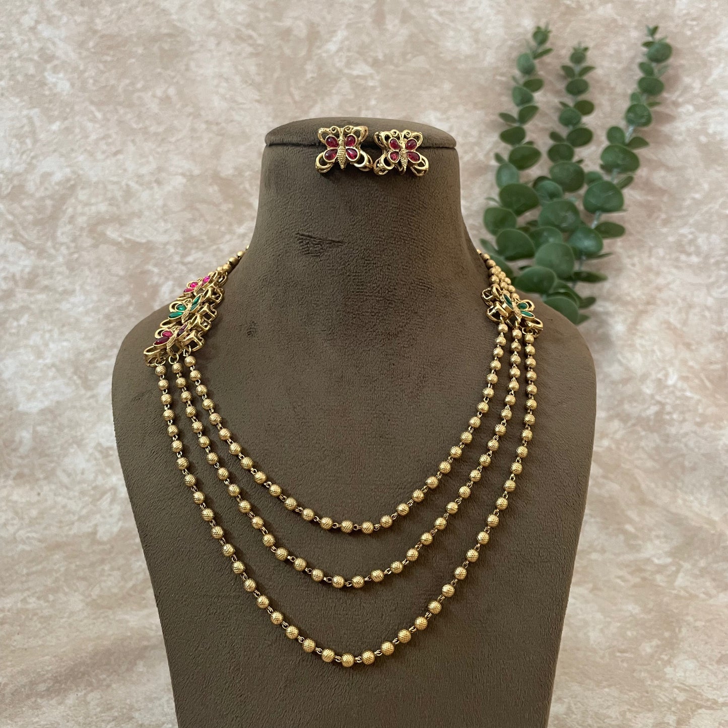 Athinsha Long Haram With Earring