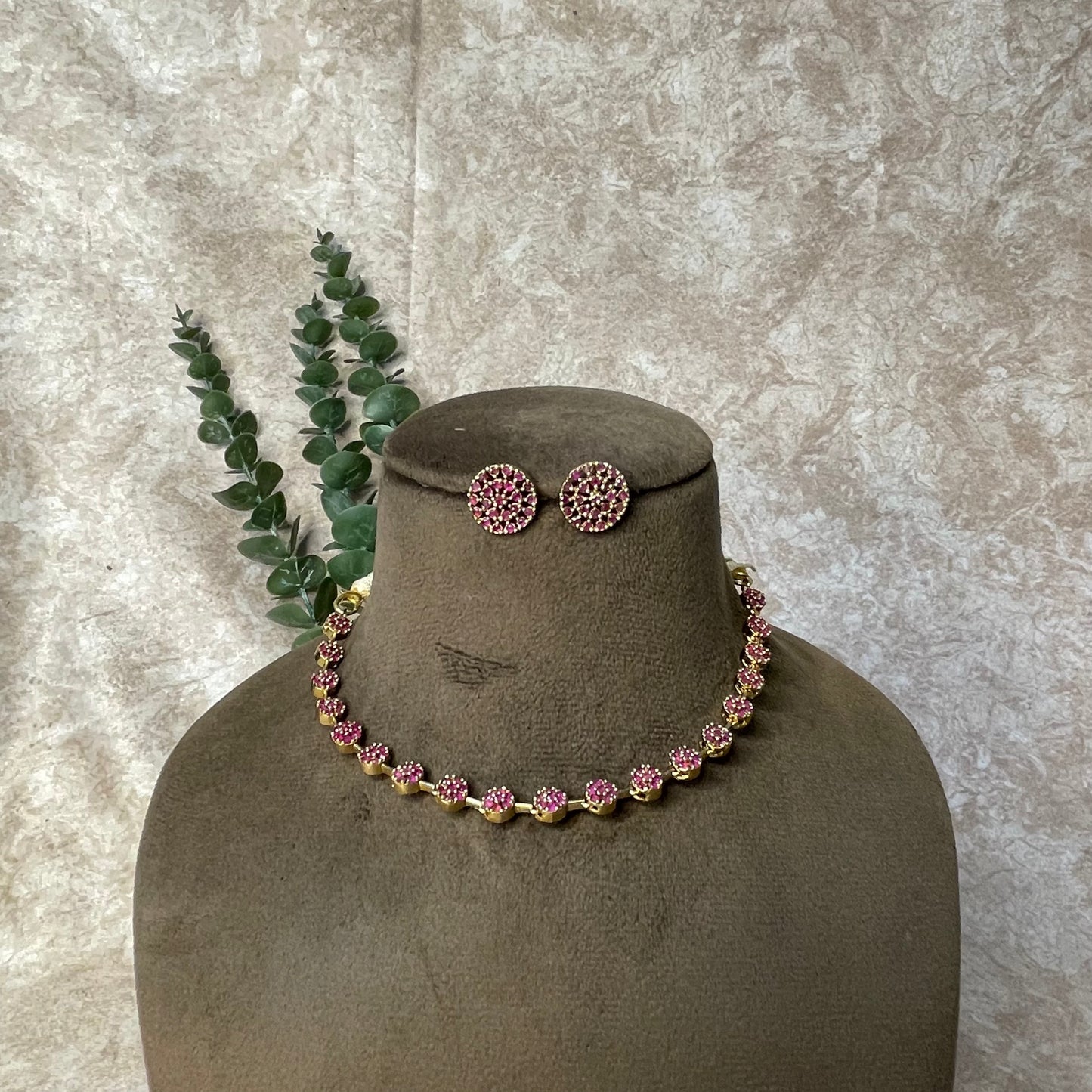 Laura Necklace Set