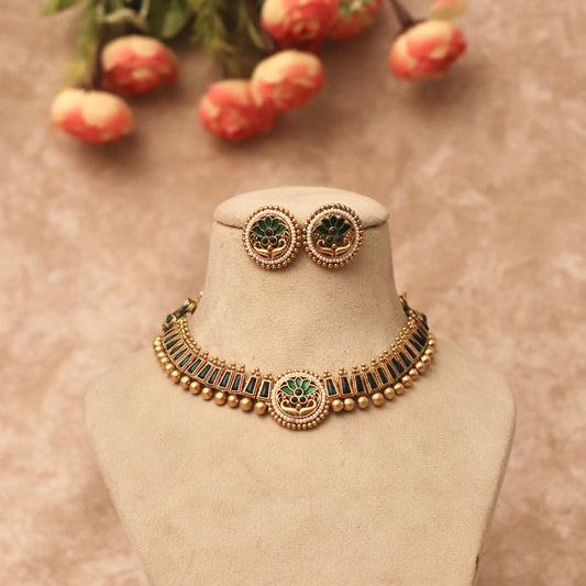 Haya Green Stone Necklace Set