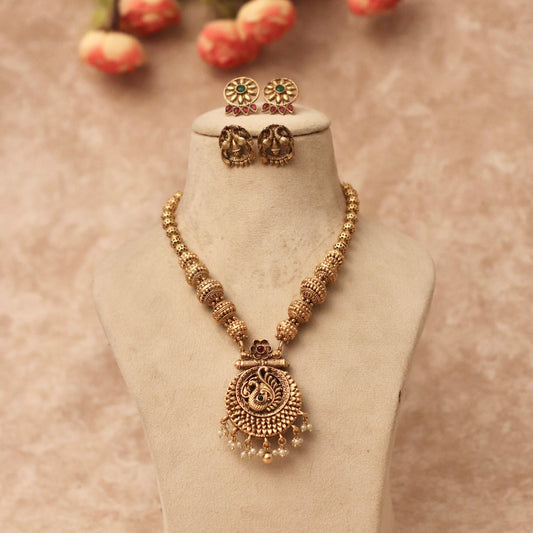 Reversible Necklace Set