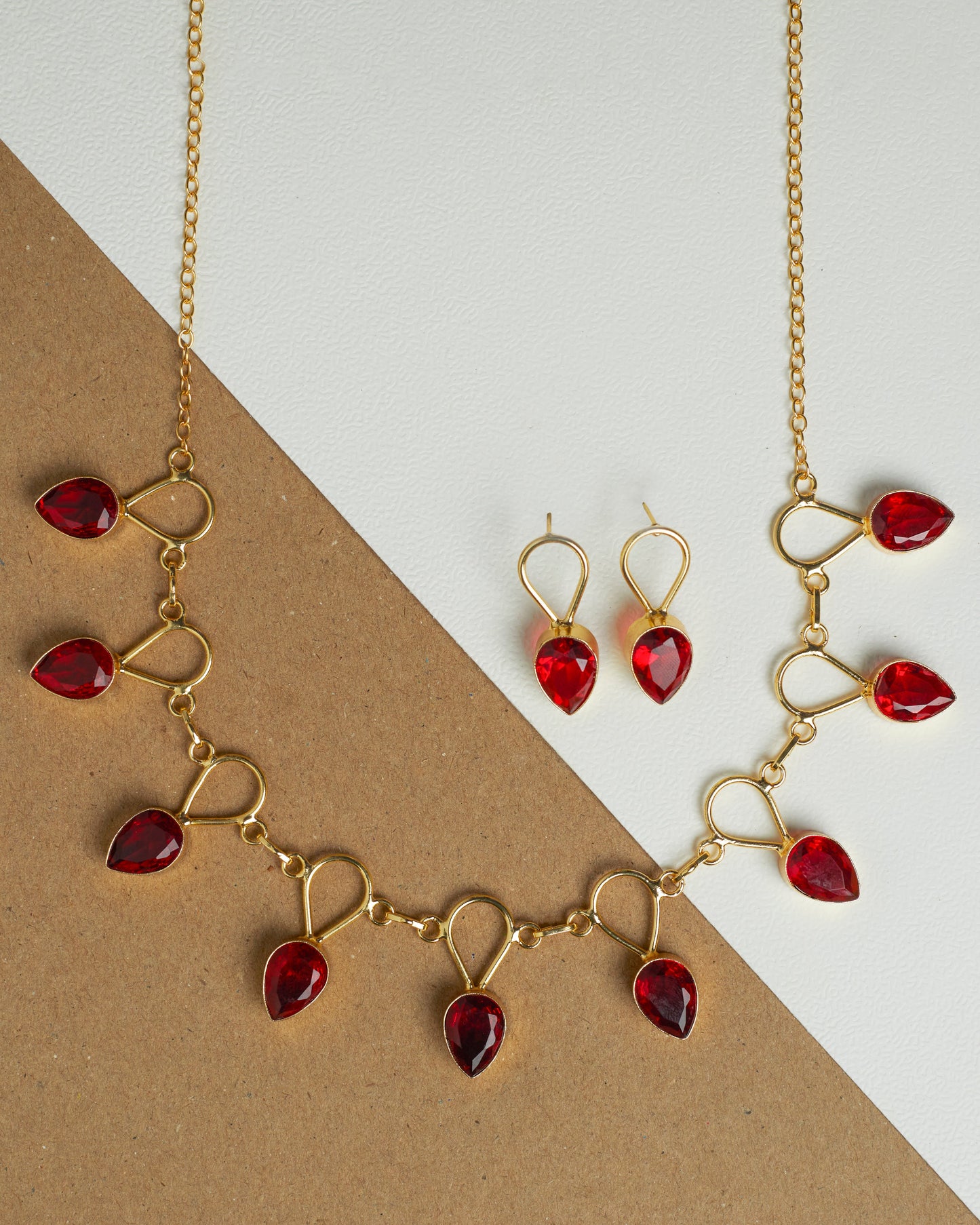 Harsh Diamond Drop Glossy Stone Neckpiece with Earring