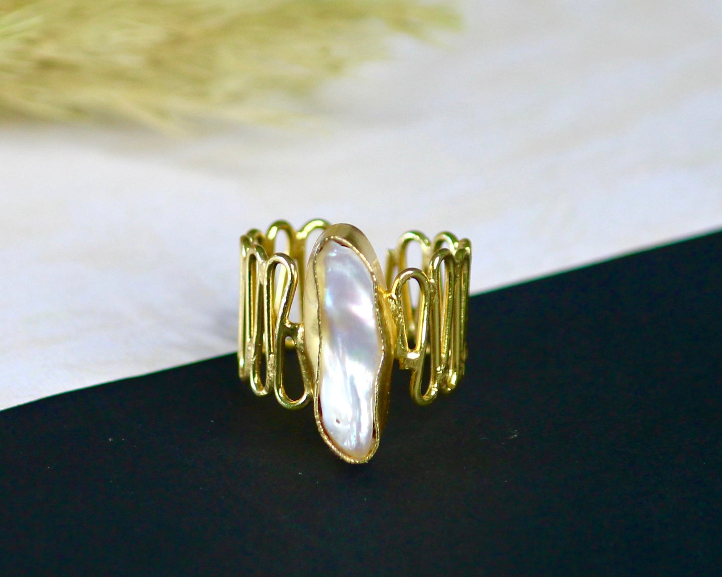 Daina Baroque Ring
