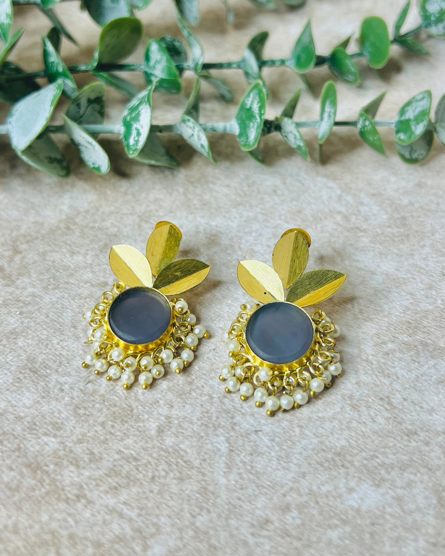Three leaf and lavender stone with pearl Earring