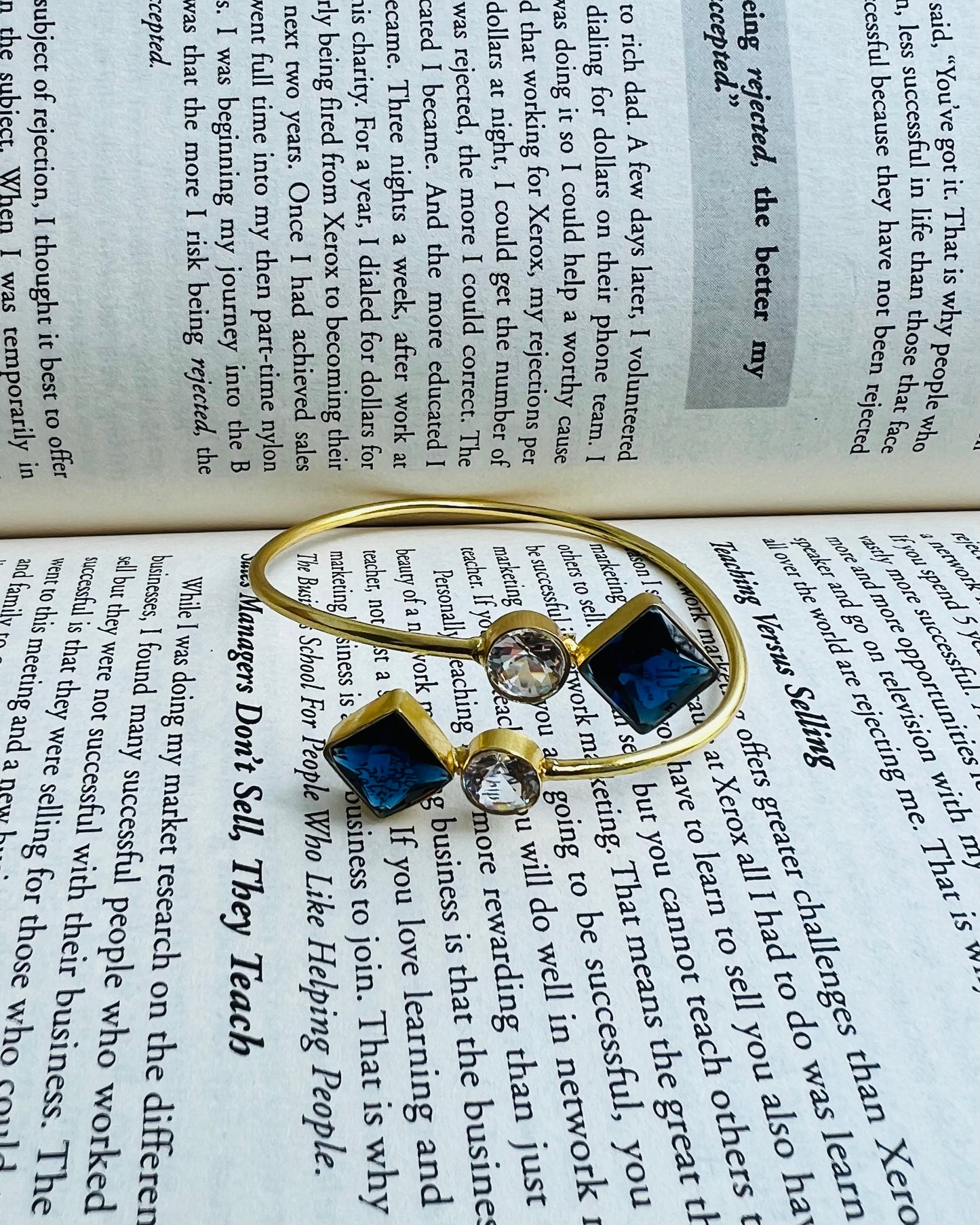 Blue Glossy Stone Bangle
