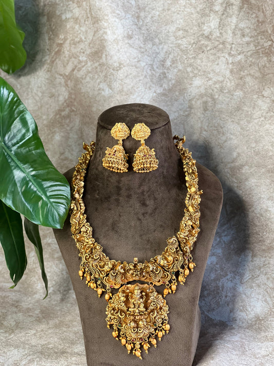 Sashvika God Harm Necklace with Earring